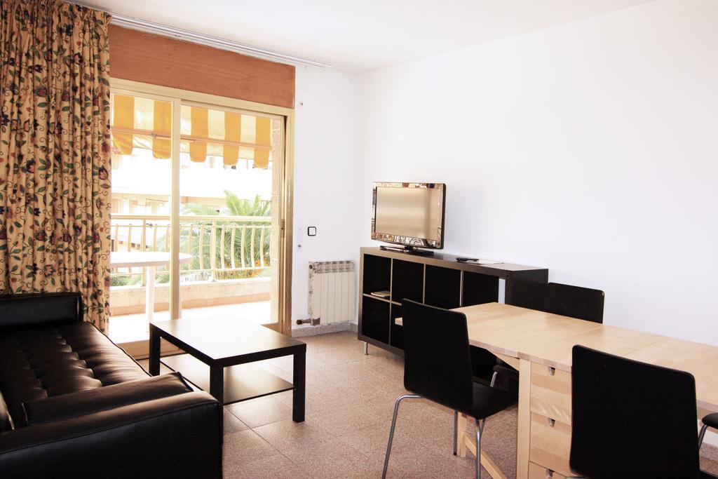Apartamentos Indasol Salou Kültér fotó