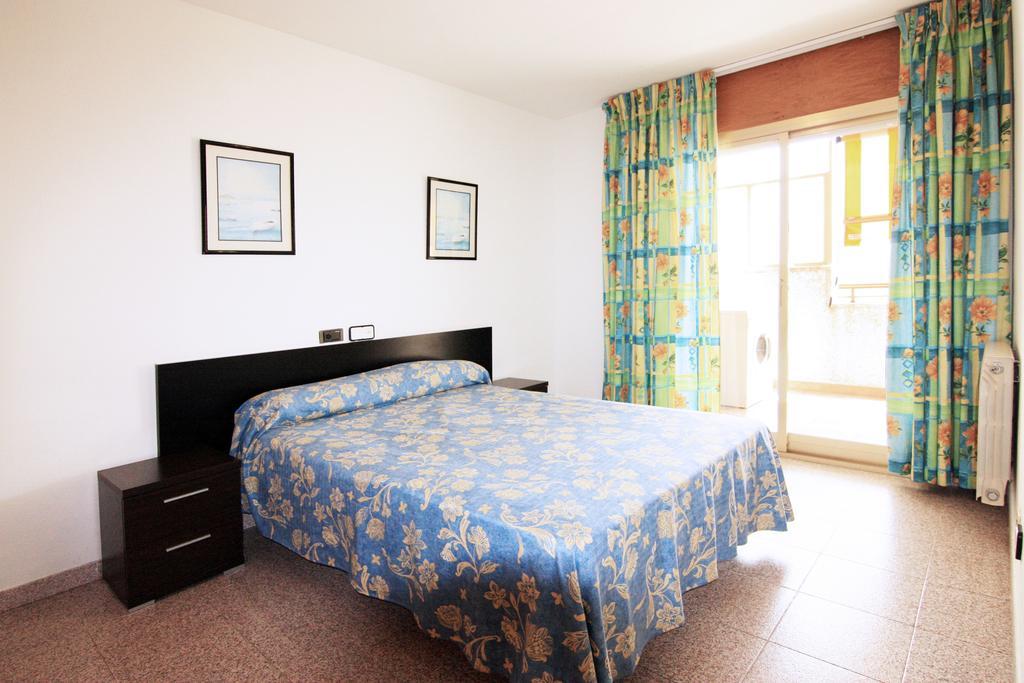 Apartamentos Indasol Salou Kültér fotó